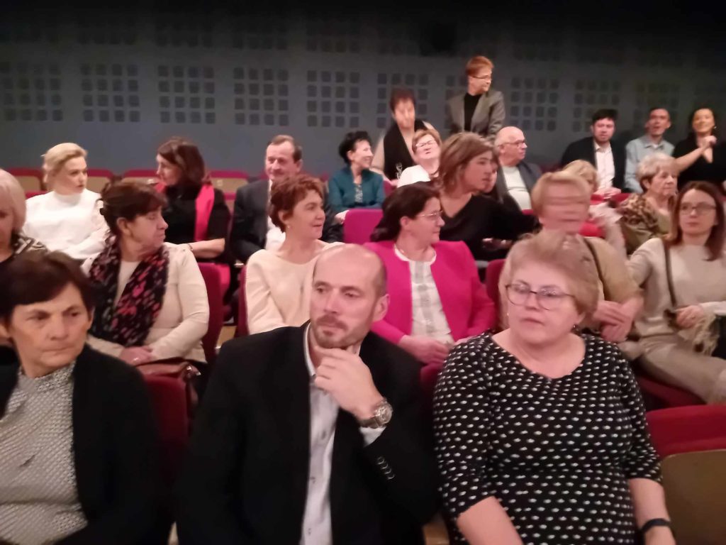 Uczestnicy wyjazdu w Teatrze im. Wandy Siemaszkowej w Rzeszowie